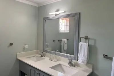 Image de Charming 2-bedroom townhome with WiFi, Ac in gorgeous Montego Bay