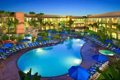Image de 2br - Grand Pacific Palisades Resort in Carlsbad, April 15 & 16, 2 nts, Sleeps 6