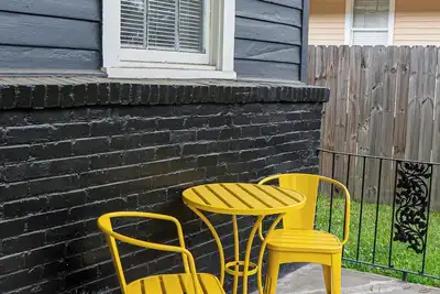 Image de Oakleigh Garden District -Pet Friendly! - Walking distance to downtown