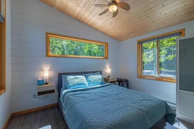Image de Little Blue: Secluded Tiny Home Near Lake Superior