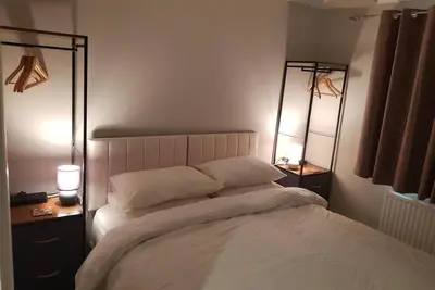 Image de Beechcroft 2 bed part house complimentary Bt & Tnt Sports, Sky Cinema 55\" Tv