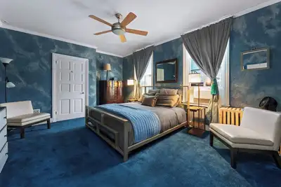 Image de Multi-Family Mansion w\/Honeymoon Suite - Slp25