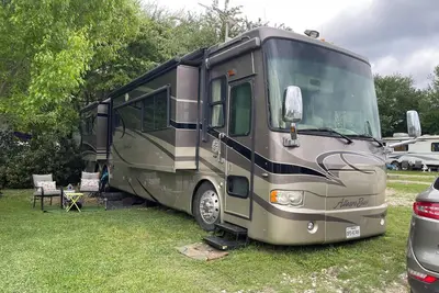 Image de Glamping At  Hollyday Hideout  on Lake Conroe!