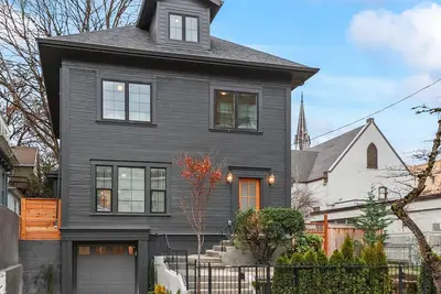 Old-Portland Charmer in the Alphabet District