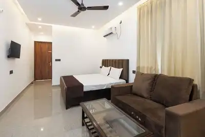 Image de Alpine Manor 2 by Ebony Stays – 2bhk Garden Villa in Dehradun