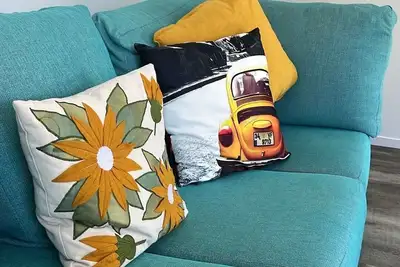 Image de Cute and central