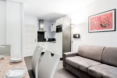Image de Studio moderne pour 6 pers avec terrasse - au pied des pistes à Gourette