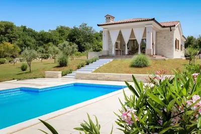 Image de Maison de vacances pour 6 personnes env. 150 qmà Medulin, Istrie (Côte sud de l'Istrie)