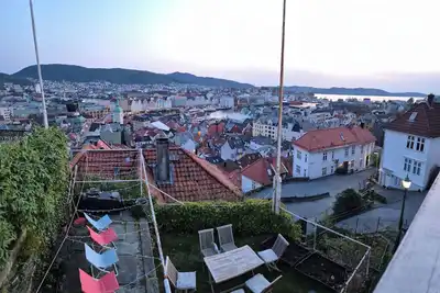 Image de Authentic house in central Bergen with private garden and unbelievable view
