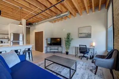 Image de Cw | 1 Bed | Walker's Point | Cream City | Luxury