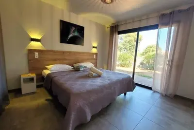 Image de Villas Lantana: 66m2 3-room villa with swimming pool