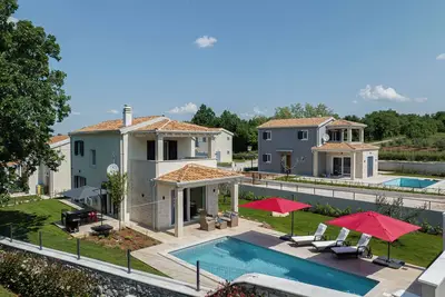Image de Villa Falco for families, up to 6 persons, 3 bedrooms with bathroom, pool, terrace, wifi,