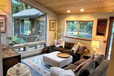 Image de Redwoods and Waves Retreat, Hot Tub & Sauna, Pet Friendly