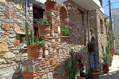Image de Kyra's little stone house in the old town