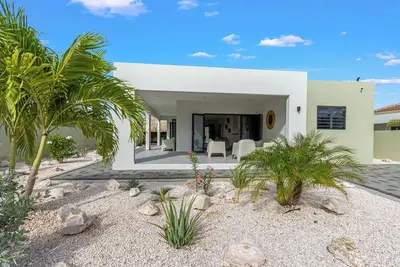 Image de Casa Bon Bida with private pool at Mambo Beach Curaçao