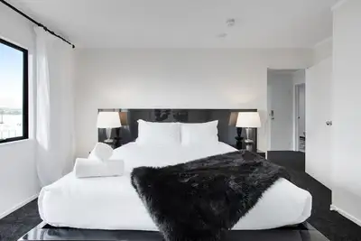 Image de Chic Modern 2br Heart of Manukau