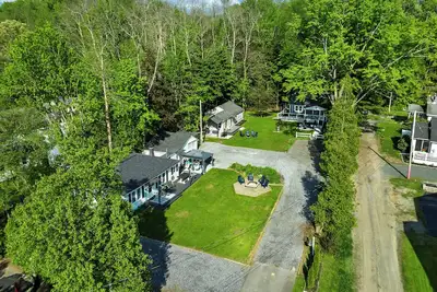 Image de Saratoga Lake, 3 Cottages on Property, 7 Bedrooms, Beach/Dock & Best Sunsets!