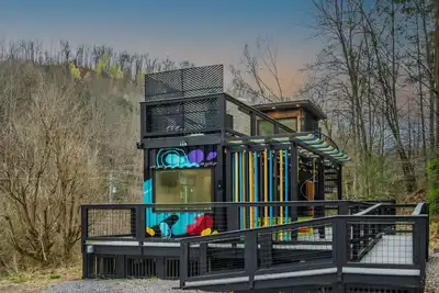 Image de 9 Minutes to the Great Smoky National Park, Couples' Romantic Getaway