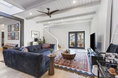 Image de Alpine Adobe - Historic 1930