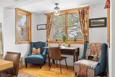 Image de Enchanting 3-bedroom mountain chalet with WiFi in Wilson