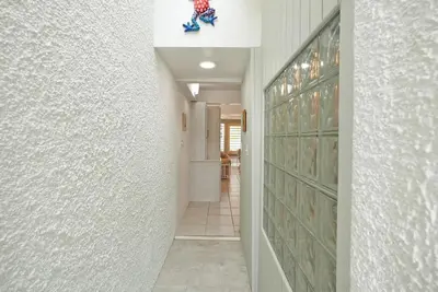 Image de Beautiful 2-bd condo w/ views walking distance to beach in amazing Christiansted