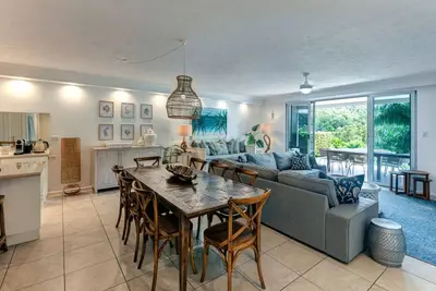 Image de Poinciana 012 Hamilton Island & Buggy