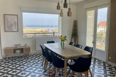 Image de Villa des Braves à 50m de la magnifique plage du débarquement :Omaha Beach!