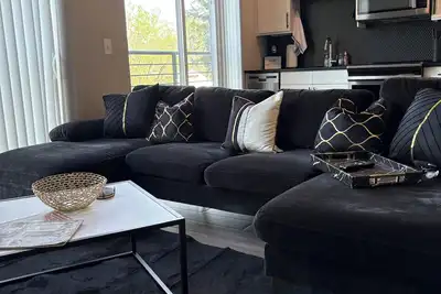 Image de Cozy Luxury Unit Convenient location