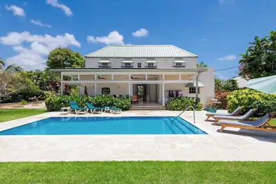Image de Charming Villa with Private Pool, Close to Beach - Rosedale
