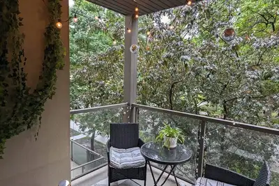 Image de Homey Condo! Steps To Ice District/Rogers Place With Underground  Parking