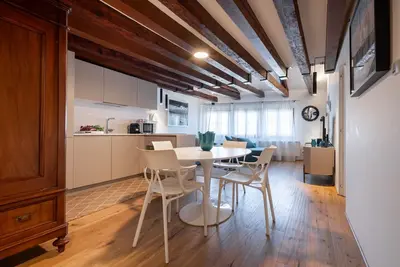 Image de Appartamento con due camere da letto matrimoniali a Dorsoduro molto luminoso