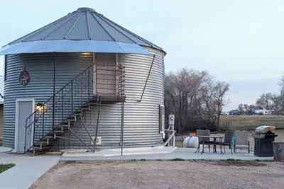 Image de Granary/Silo 2nd Floor Studio in Dinosaurland with Ac, WiFi