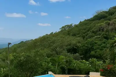 Enchanting 5-bedroom cottage with WiFi in San José