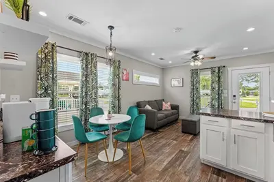 Image de Cozy Tiny Home Getaway Minutes from Disney
