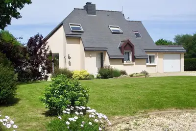 Image de Cosy 3-Bed Retreat -Garden, Play Area, Bbq & Beach