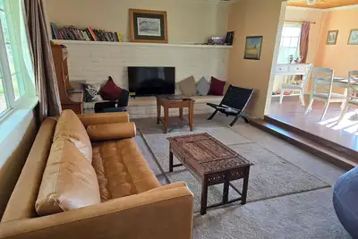 Image de Awesome Three-bedroom Retreat on 1. 25 acres in Coarsegold with Trails and Views