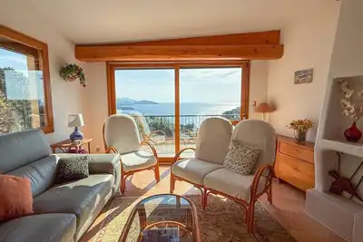 Image de T3 pour 4 personnes, magnifique vue mer sur la baie de Saint Clair