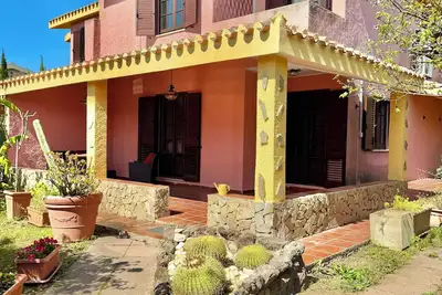 Image de Charming 3-bedroom villa with A/C, Wifi, Steps to Beach, Parking