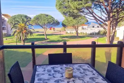 Image de Appartement climatisé pour 4 personnes avec piscine vue mer, lac et mont Canigou