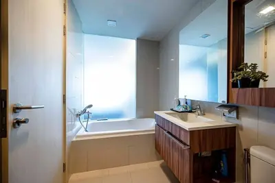 Image de 2-bedroom condo in phenomenal Krung Thep Maha Nakhon with Ac, fitness room