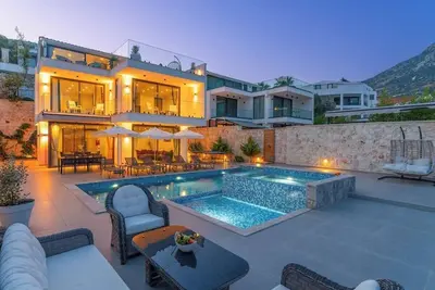 Villa for 6 in central location, children's pool, whirlpool