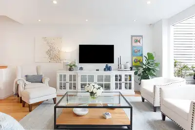 Image de Mellow Yellow, Paddington Isyd