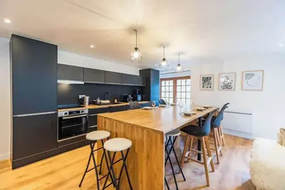 Image de Grande maison pour 12 personnes, coeur de Guingamp