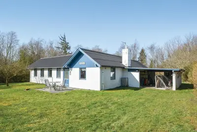 Image de Belle maison de 2 chambres à Roslev