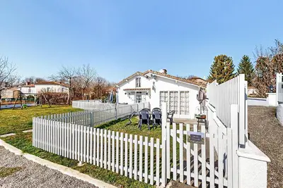 Image de Maison confortable de 2 chambres à.