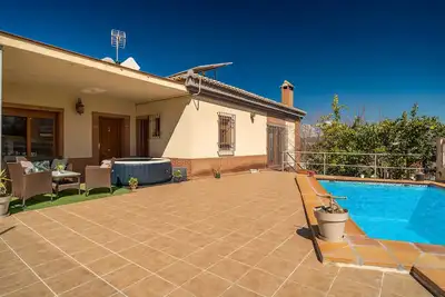 Image de Belle maison Ă Jun avec WiFi