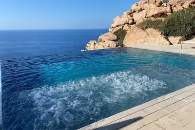 Image de Luxury villa with stunning sea view and heated infinity pool in Costa Paradisor