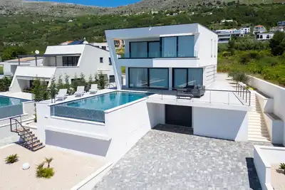 Image de Superbe maison à Podstrana