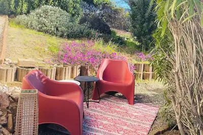 Studio au calme proche Porticcio vue montagnes