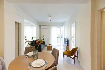 Image de Modern 2-Bedroom Apartment in Downtown Glyfada